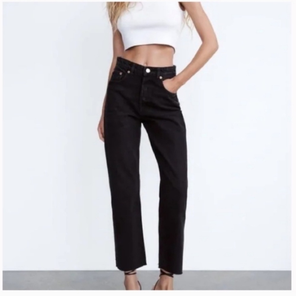 Nwt zara straight fit high rise cropped black jeans size US 8
